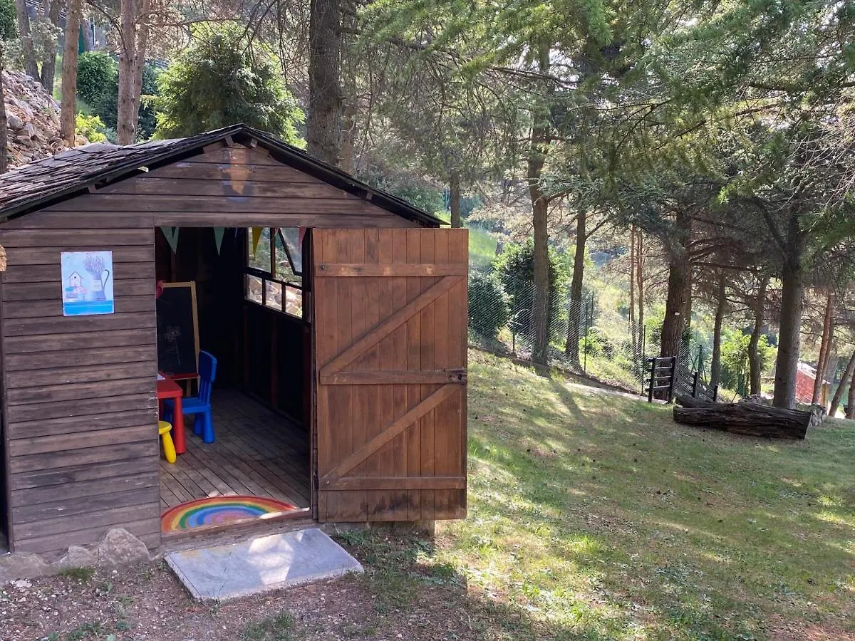 El Refugi Villa Castellar del Riu 0*,  España